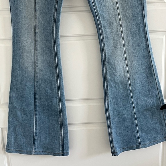The Ragged Priest Low Rider Bootcut Jeans Size 24 Light Denim Stretch New - Picture 6 of 16